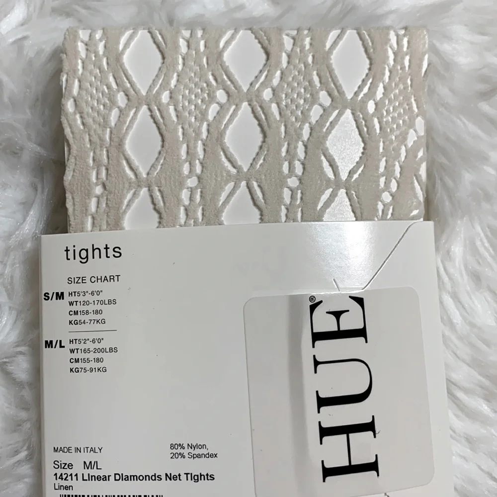Hue Linear Diamonds Net Tights in Linen